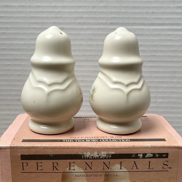 Pfaltzgraff Vintage 1985 Perennials The Tea Rose Collection Salt & Pepper Shaker - Picture 4 of 12